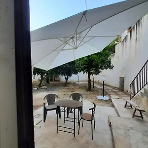  Appartamento Con Giardino